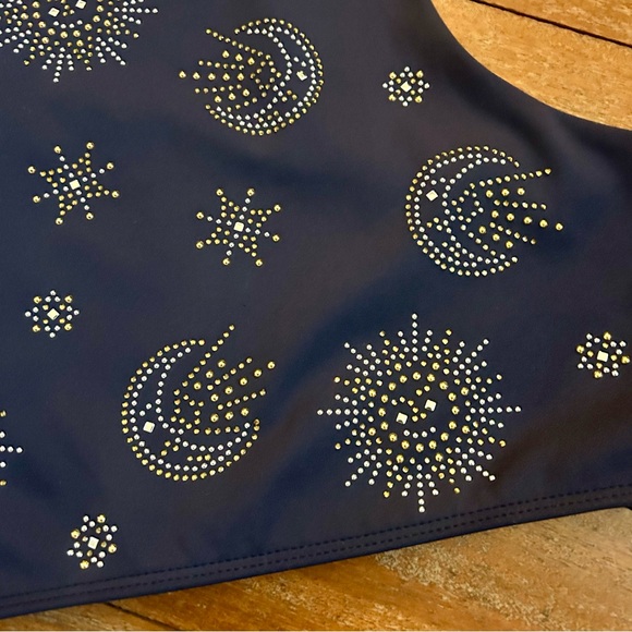 Beach Riot Sport Celestial Hi-Neck Crop Top Navy - Picture 4 of 9